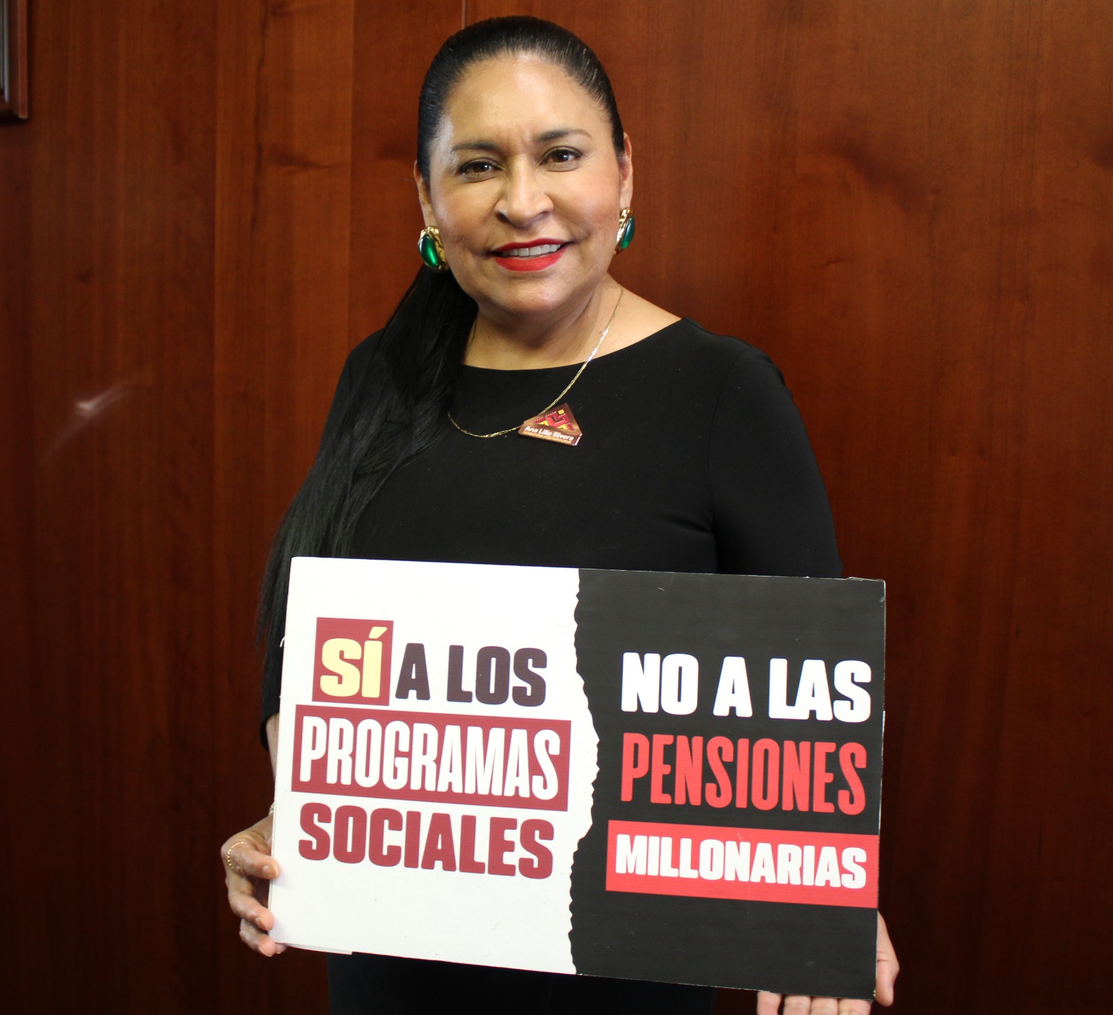 Los servidores públicos deben consagrarse al trabajo y aprender a vivir en la honrosa medianía: Ana Lilia Rivera